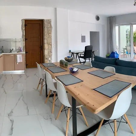 Villa Hayeks *